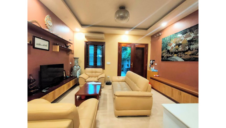 Bán Nhà Bắc Cầu Long Biên, Ô TÔ TRÁNH, THOÁNG TRƯỚC SAU, NHÀ ĐẸP 140m2x3, MT6.5m - 7.9 Tỷ